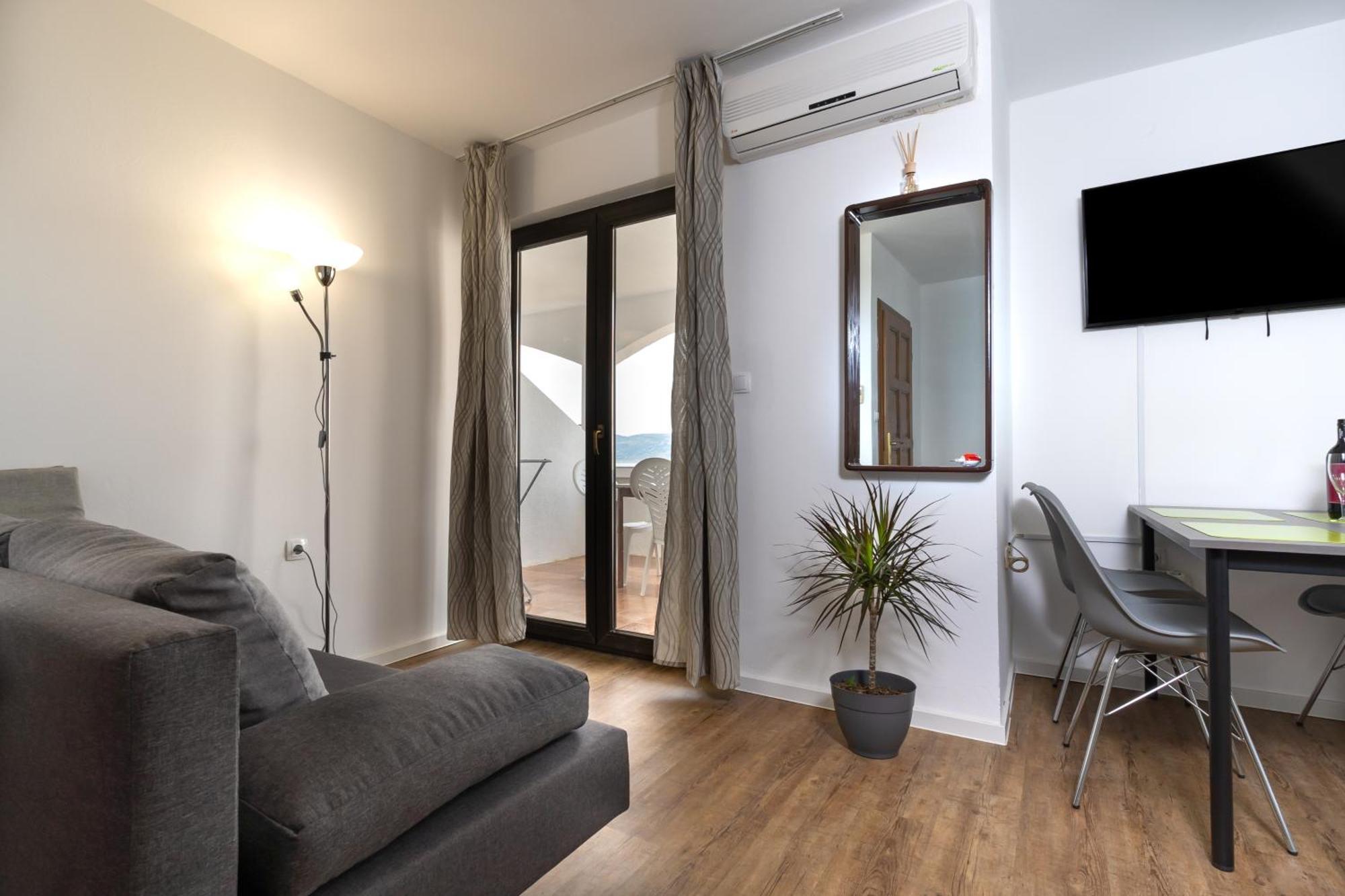 Apartments Dida Sime Starigrad Exterior photo