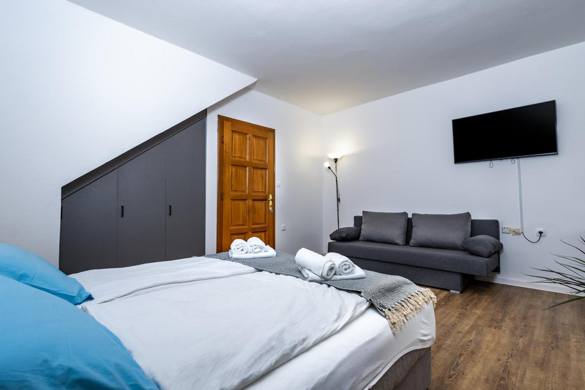 Apartments Dida Sime Starigrad Exterior photo