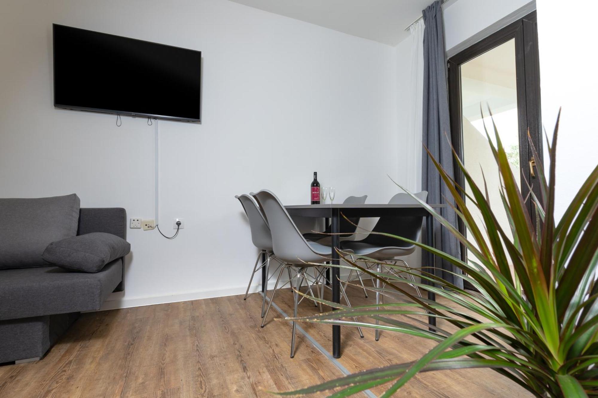 Apartments Dida Sime Starigrad Exterior photo