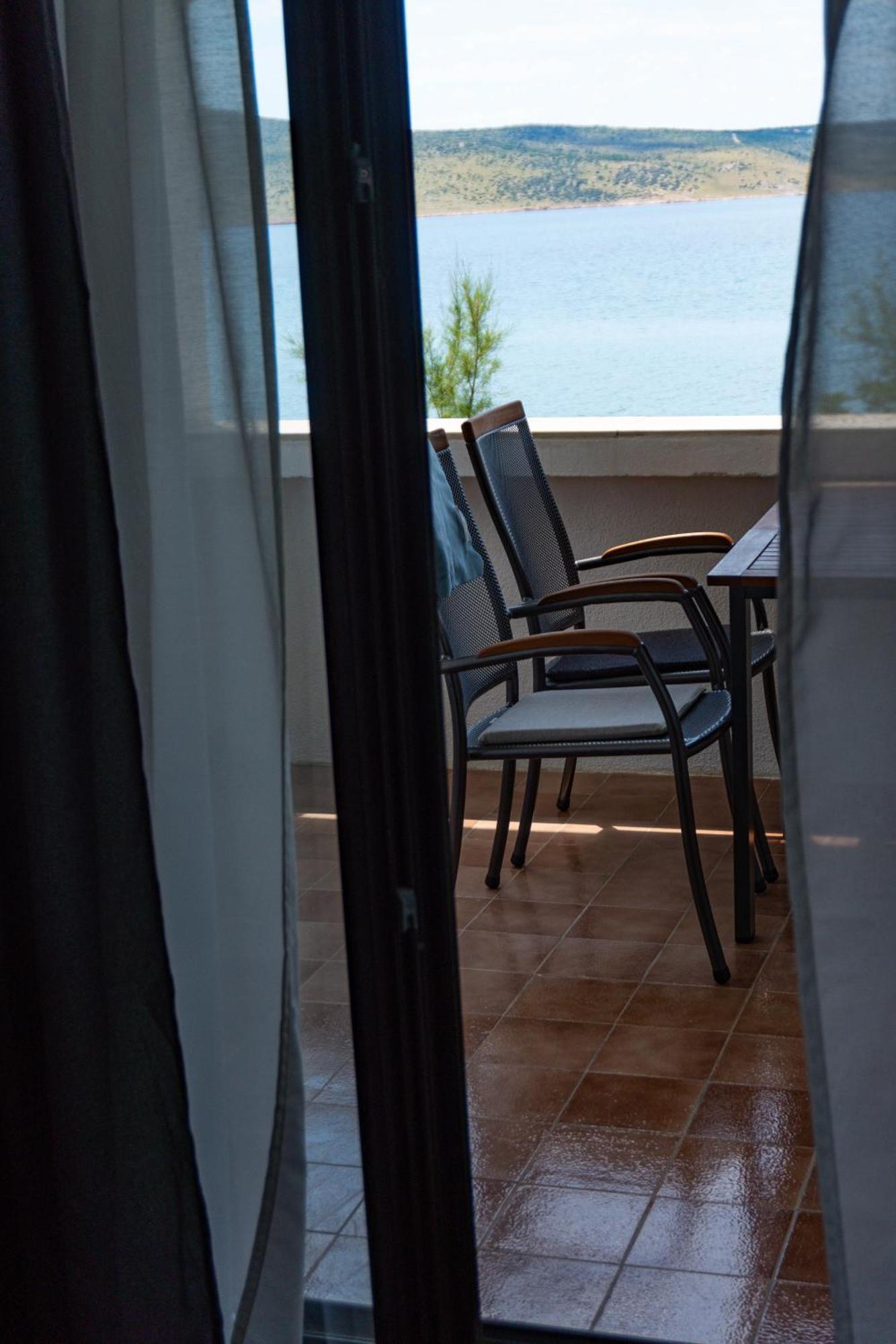 Apartments Dida Sime Starigrad Exterior photo