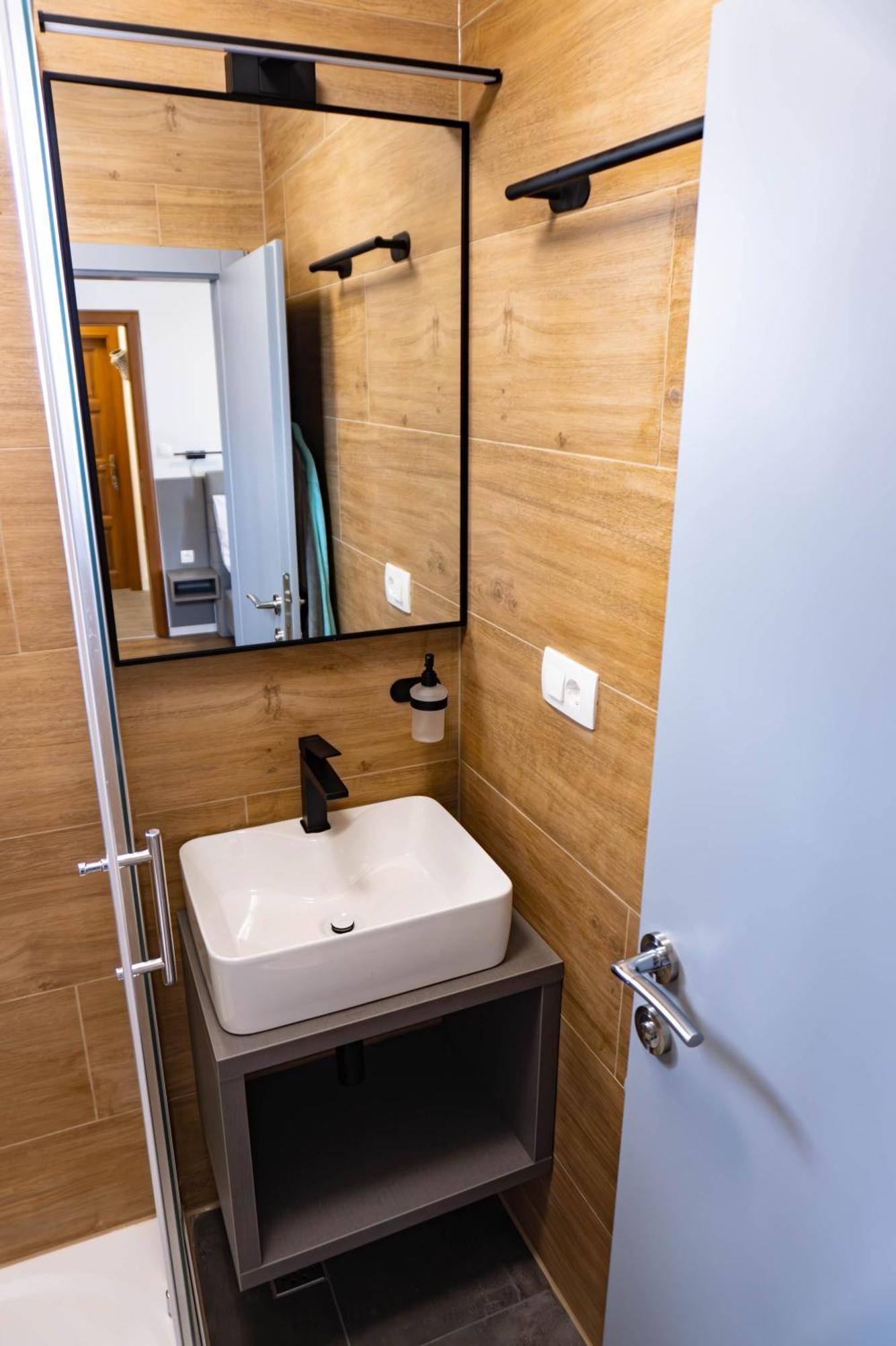 Apartments Dida Sime Starigrad Exterior photo